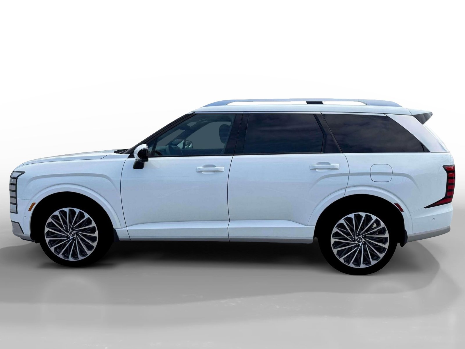 New 2026 Creamy White Pearl Hyundai Calligraphy image 3