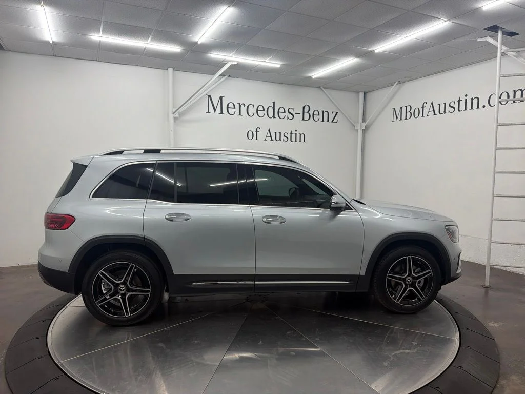 New 2026 Silver Mercedes-Benz GLB 250 image 8