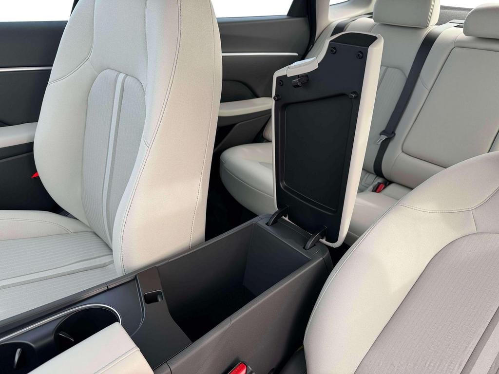 New 2026 Black Hyundai SEL image 18