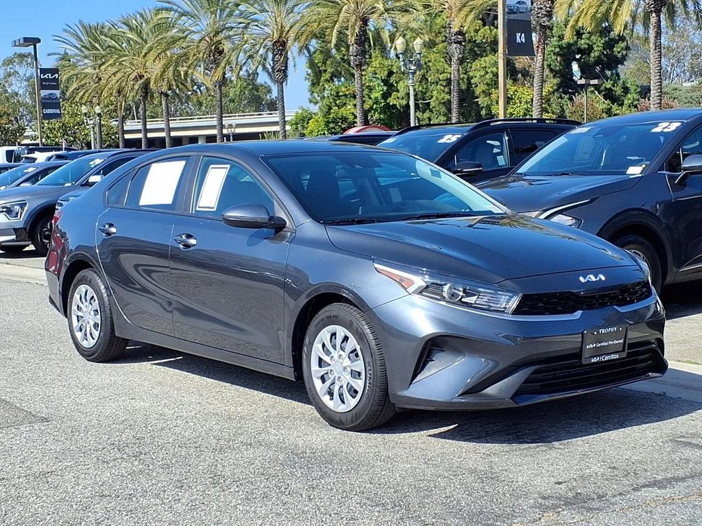 Certified Used 2024 Gray Kia LX image 5