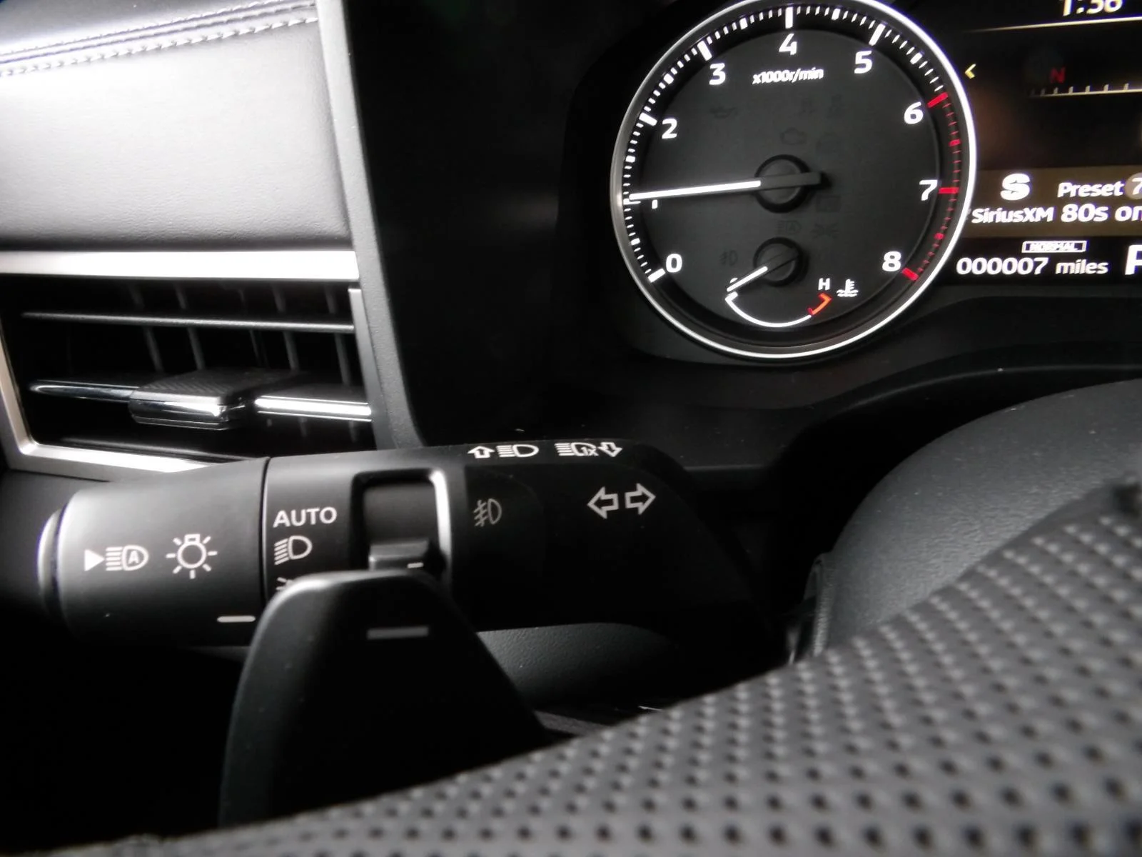 New 2026 Graphite Gray Mitsubishi SE image 33