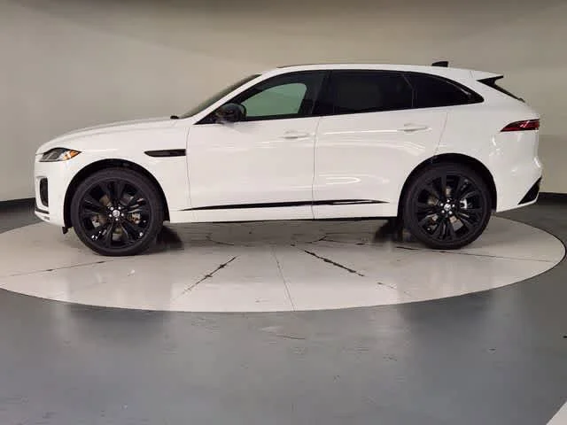 New 2026 Fuji White Jaguar R-Dynamic S image 5