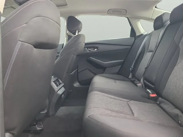 Used 2025 Gray Honda SE image 11