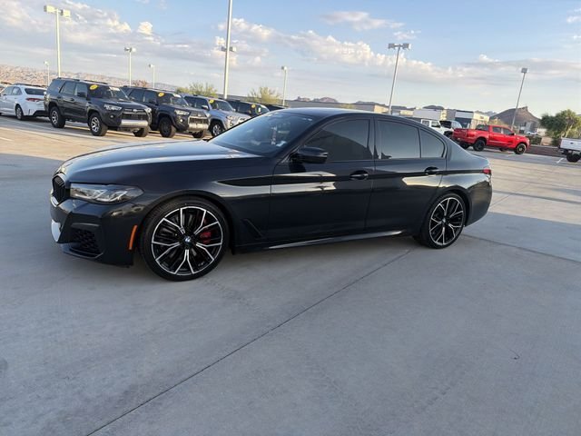 2021 BMW 5 Series M550i - Photo 8