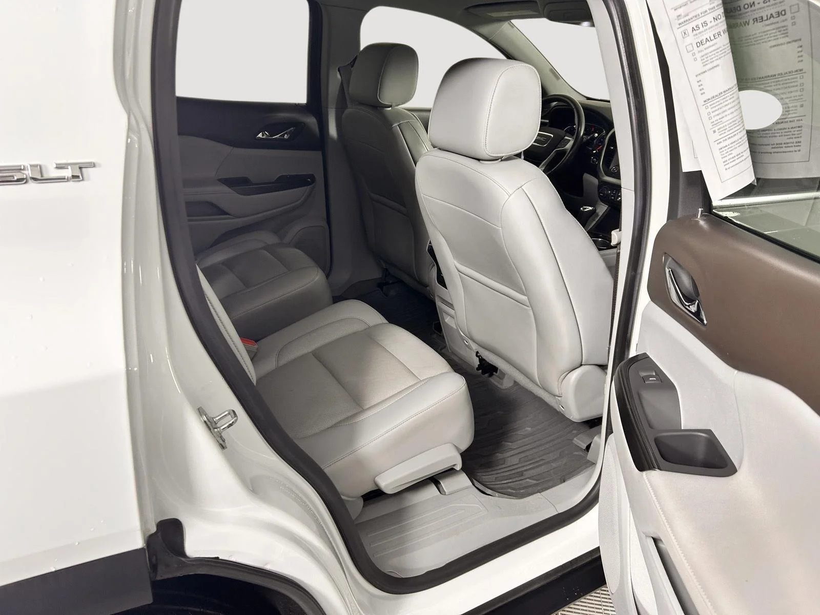 Used 2018 Summit White GMC SLT image 17