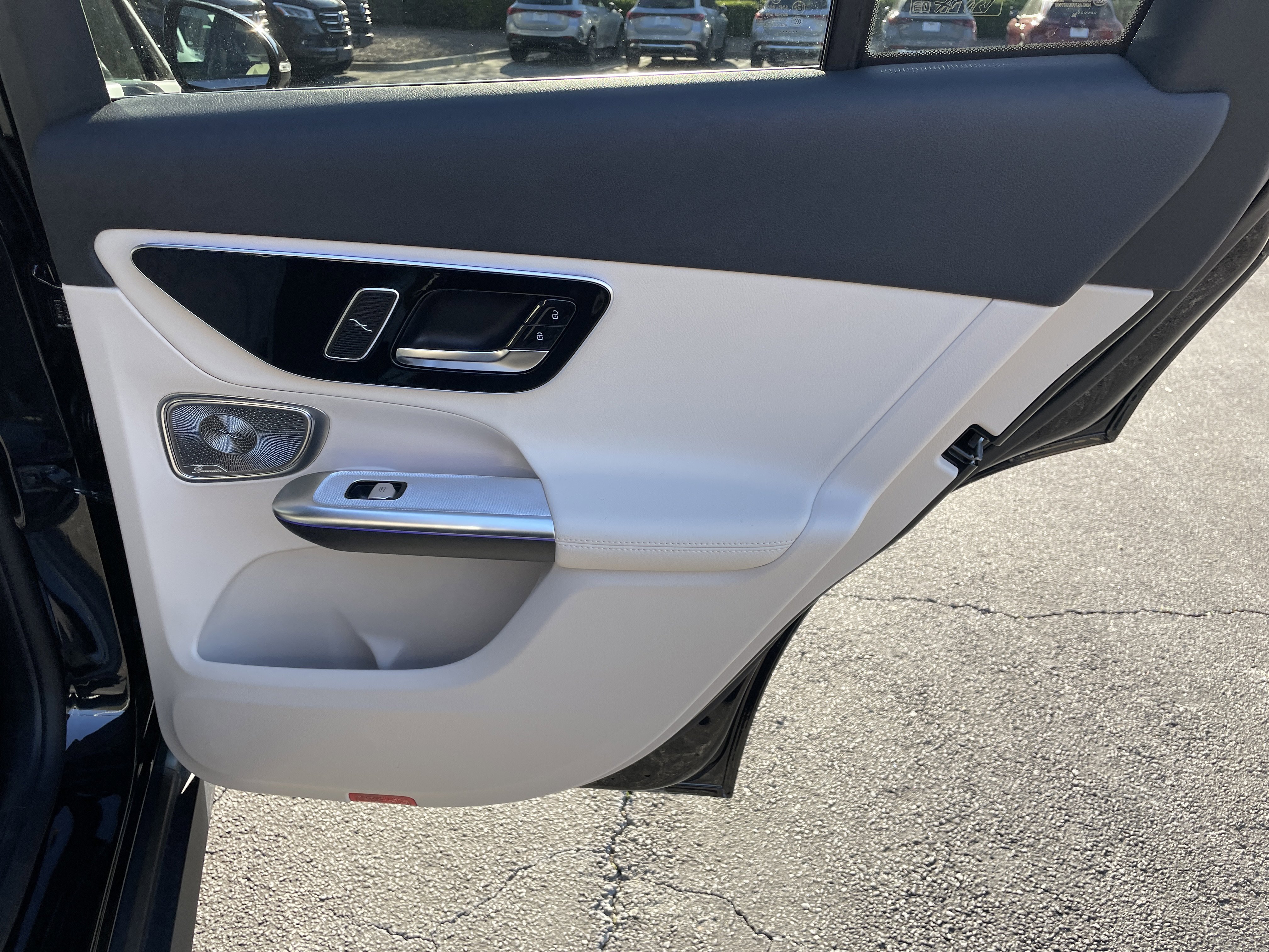 New 2026 Obsidian Black Metallic Mercedes-Benz GLC 300 4MATIC® SUV image 38