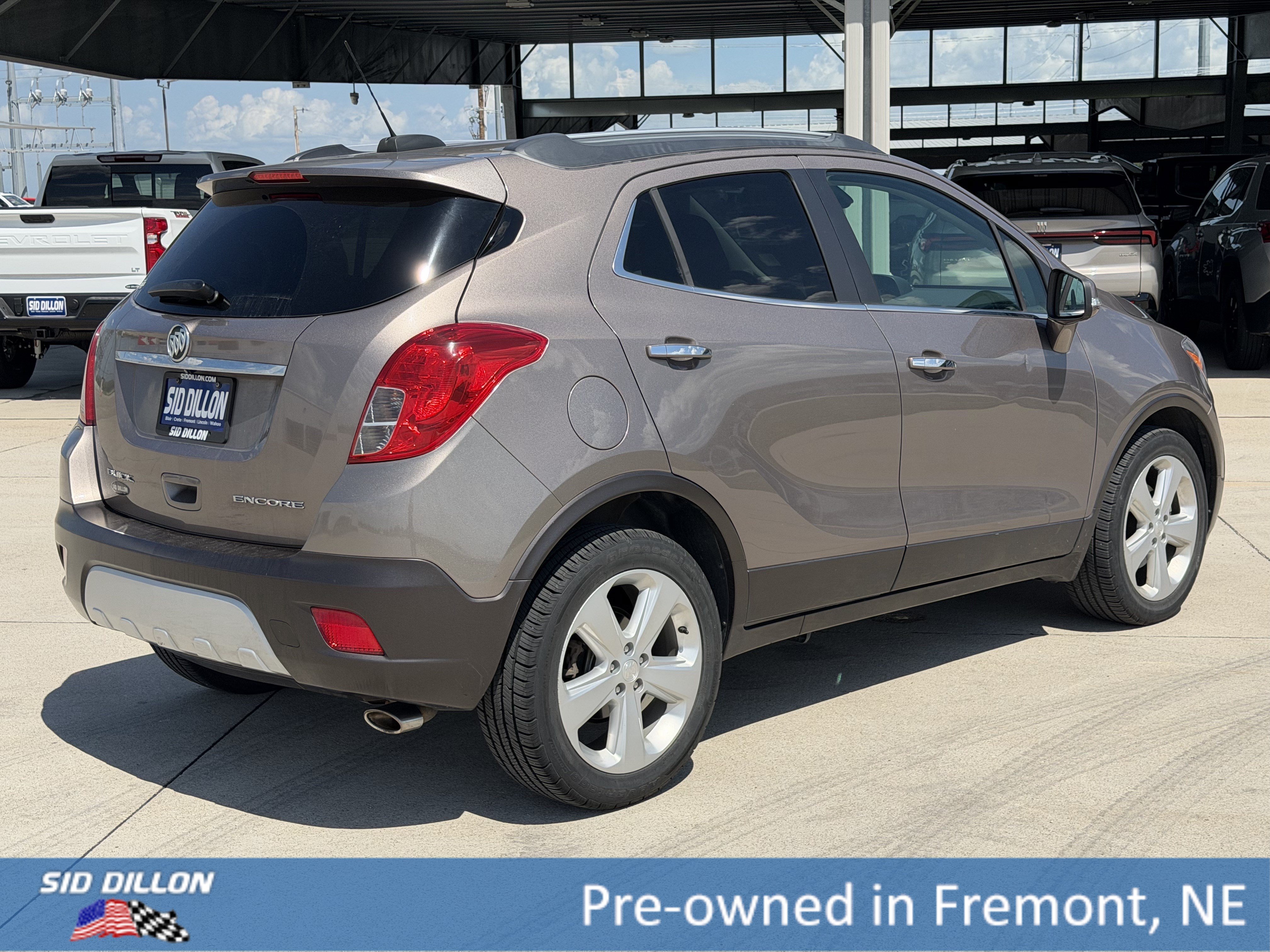 Used 2015 Cocoa Silver Metallic Buick Convenience image 12