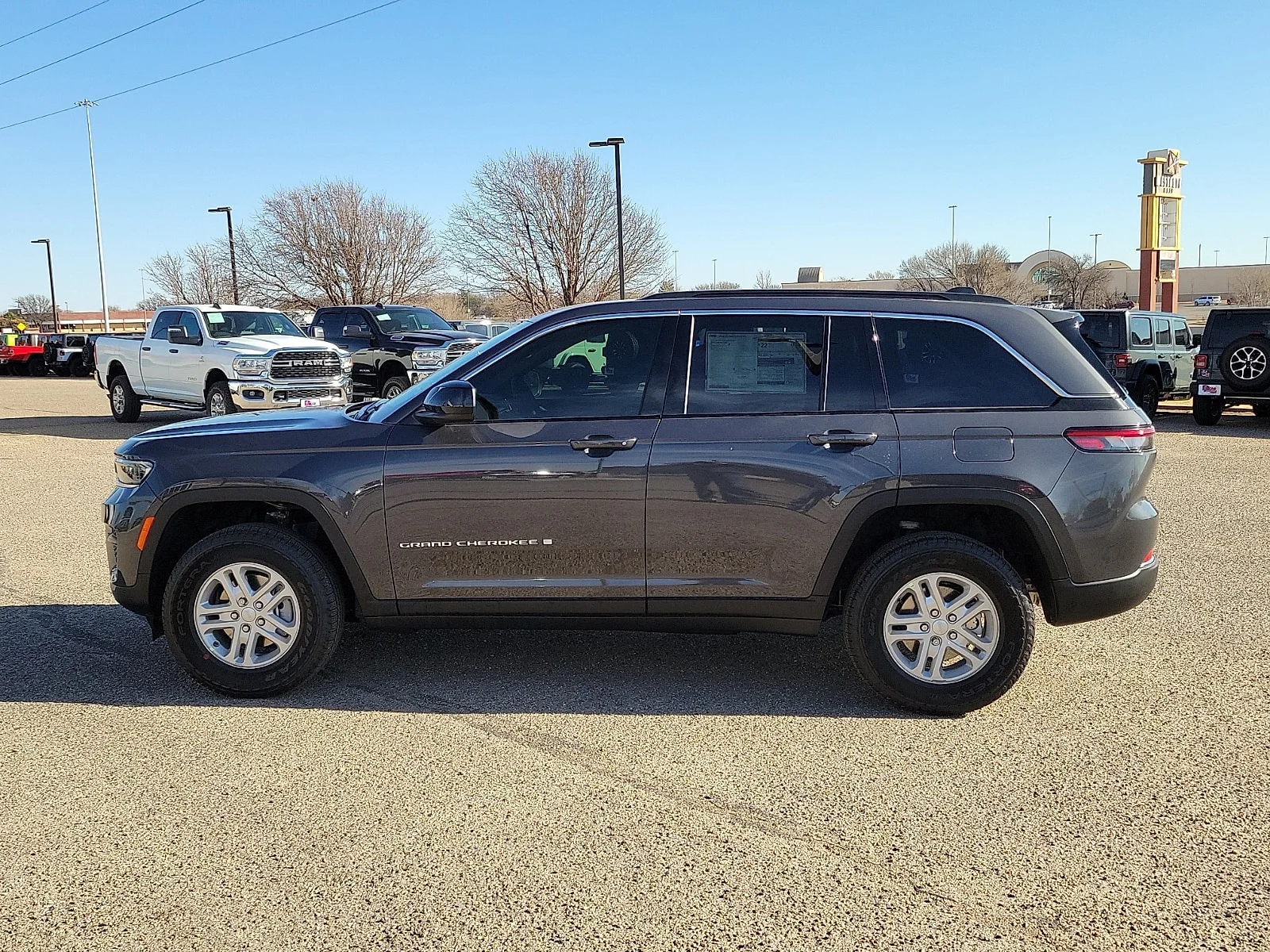 New 2025 PAS Baltic Grey Jeep LAREDO 4X4 image 2