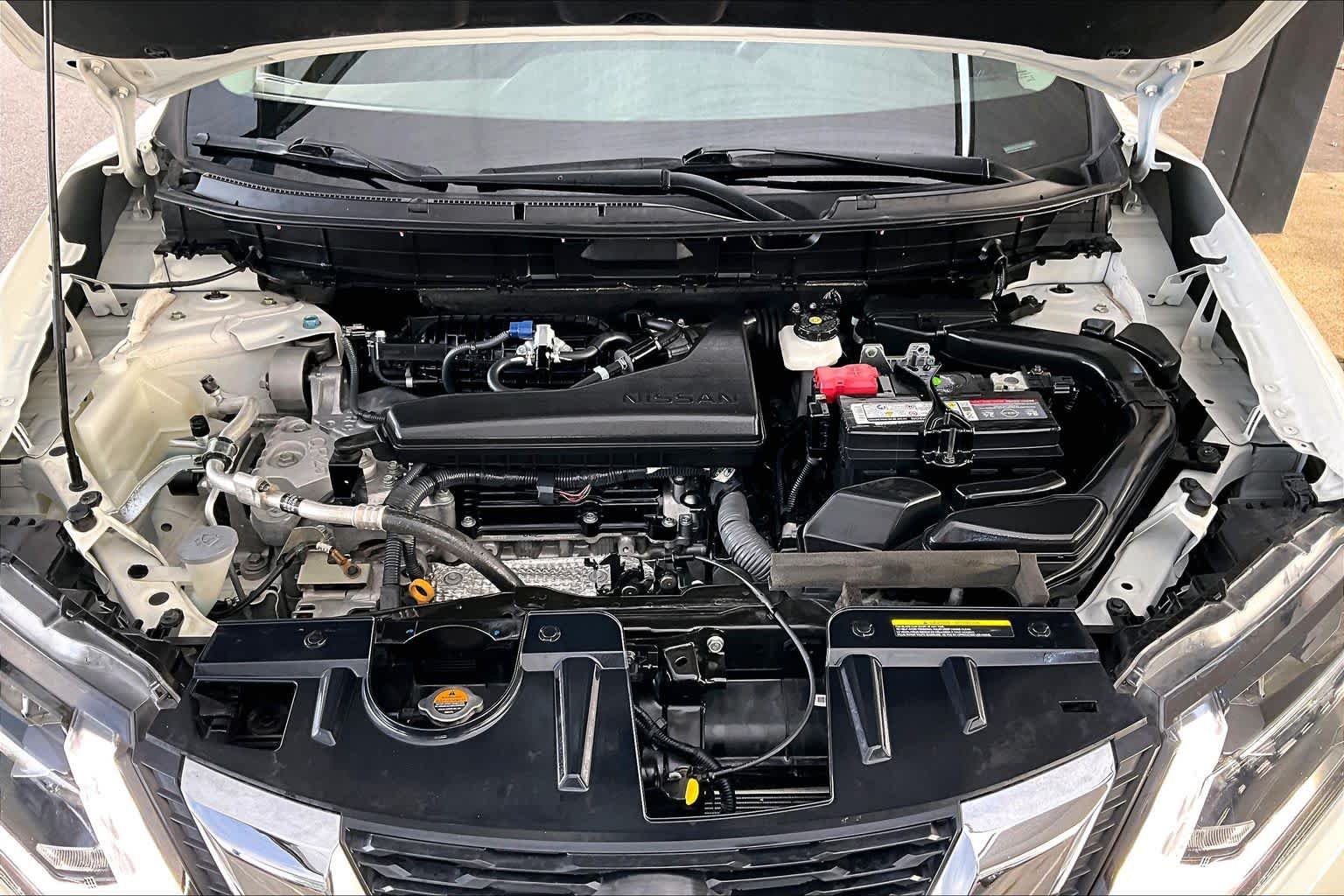Certified Used 2020 Pearl White Tricoat Nissan SV image 31