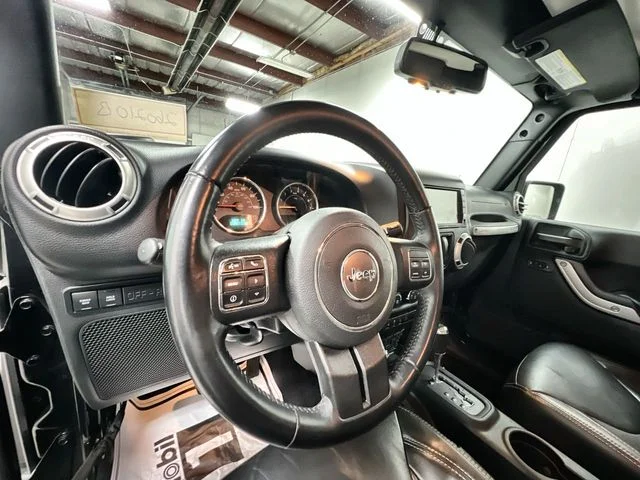 Used 2017 Black Jeep Rubicon image 10