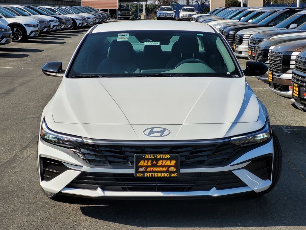 New 2026 White Hyundai SEL Sport image 2