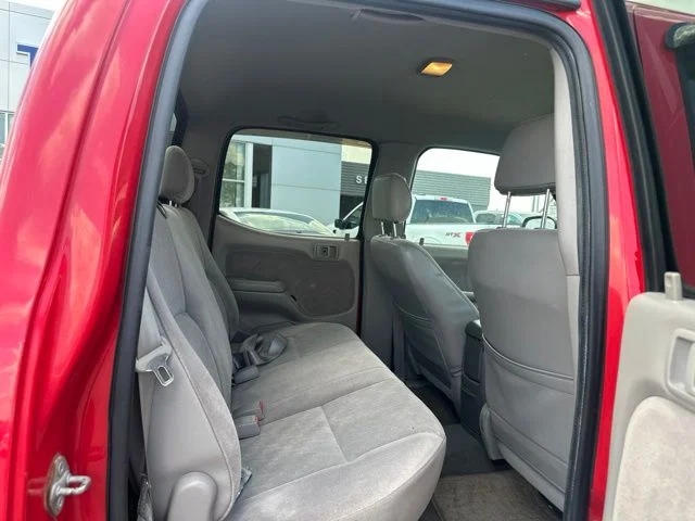 Used 2004 Radiant Red Toyota Base image 12