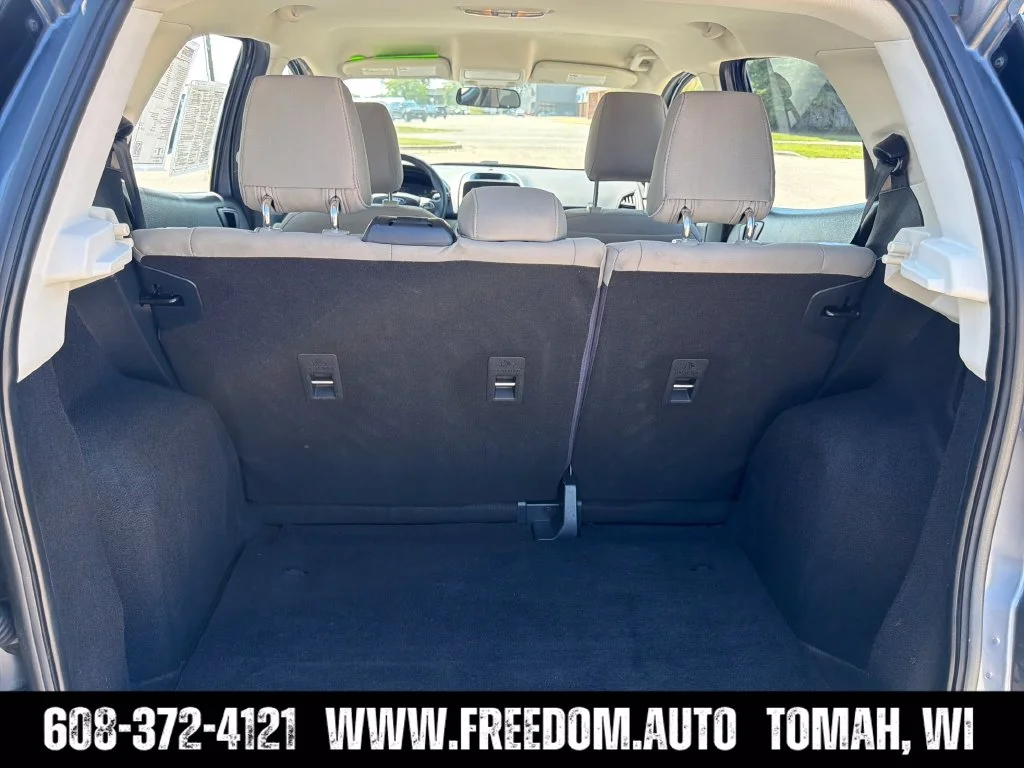 Used 2021  Ford S image 27