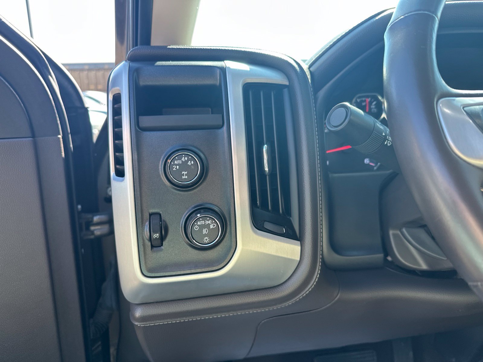Used 2014 Brown GMC SLE image 16