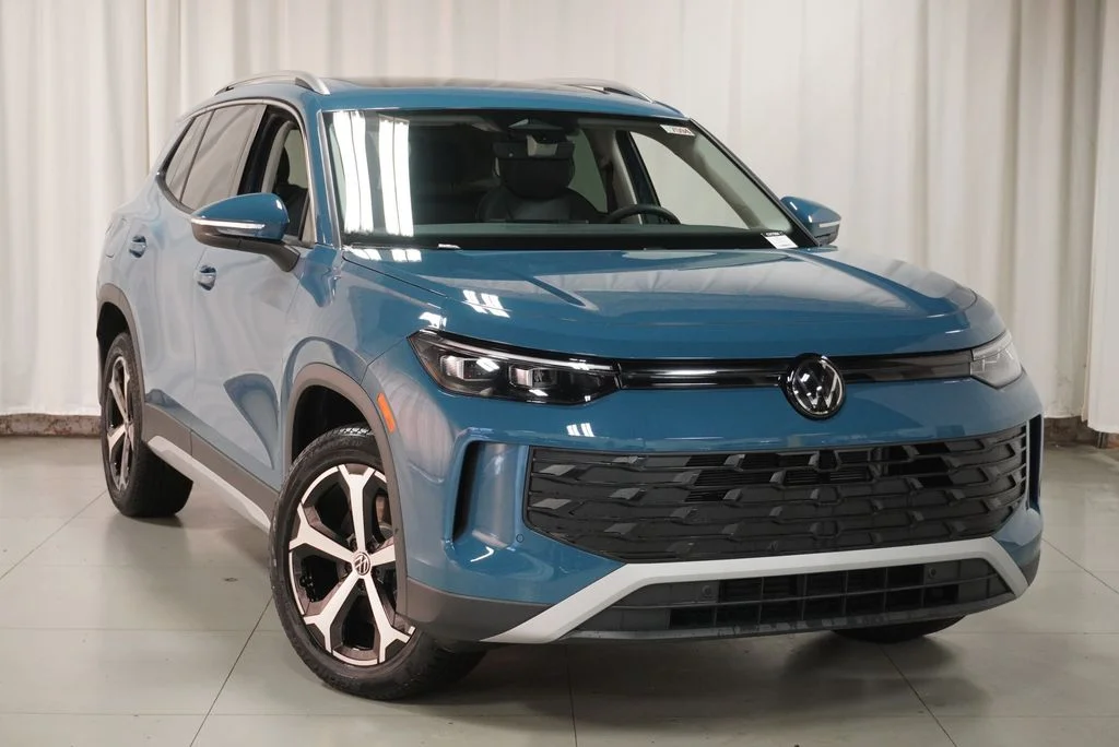 New 2026 Blue Volkswagen 2.0T SE image 4