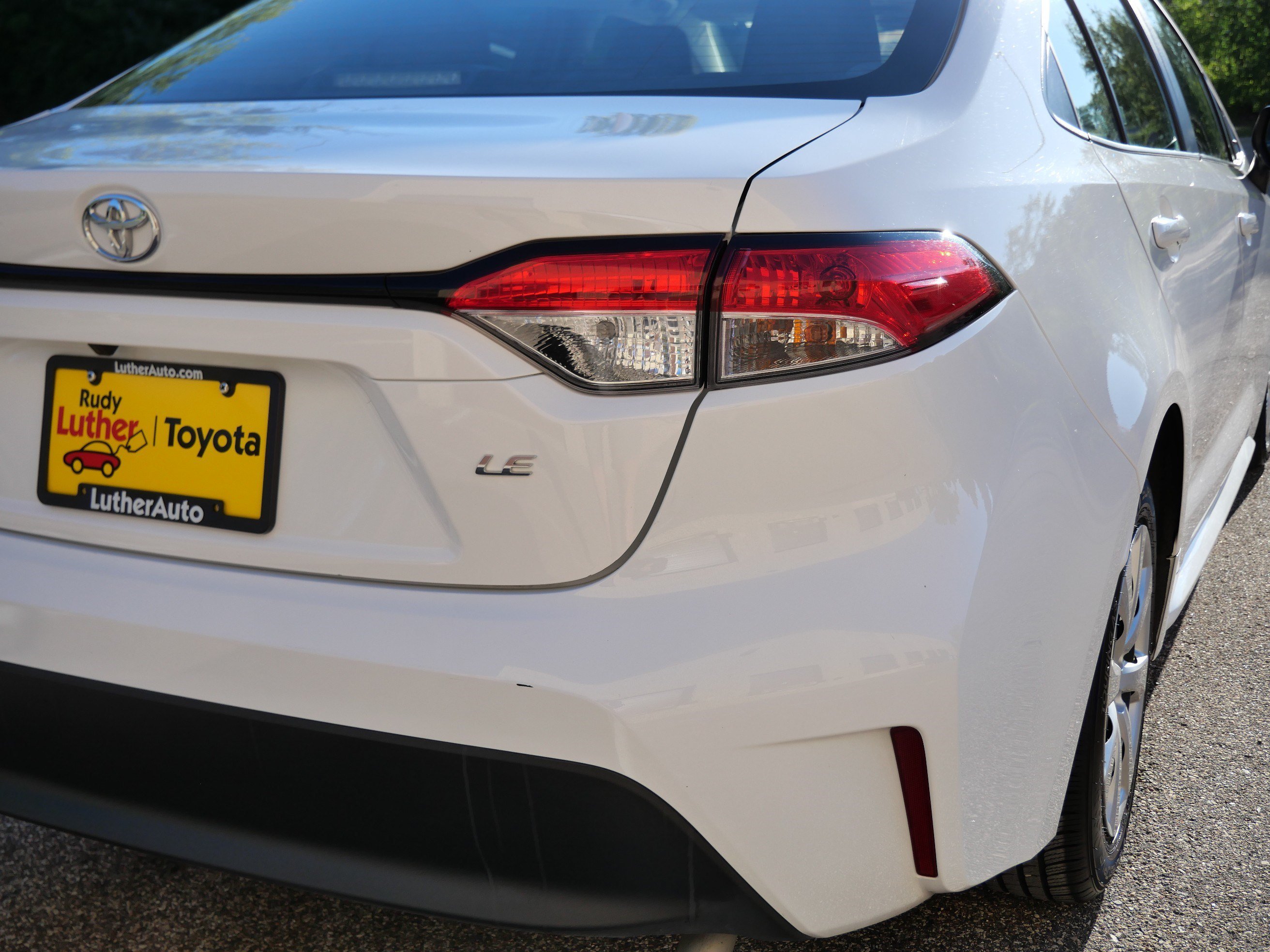 Certified Used 2024 Ice Cap Toyota LE image 18