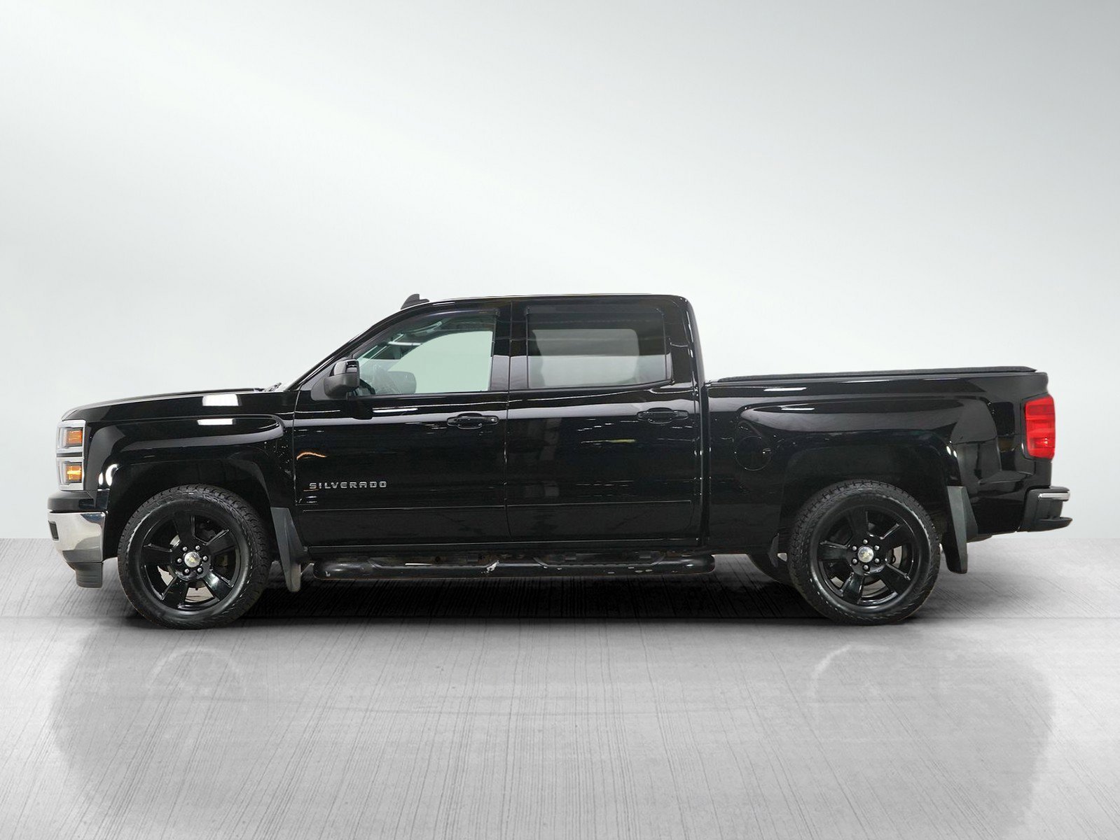 Used 2015 Chevrolet Silverado 1500 LT with VIN 3GCUKREC5FG274107 for sale in White Bear Lake, Minnesota