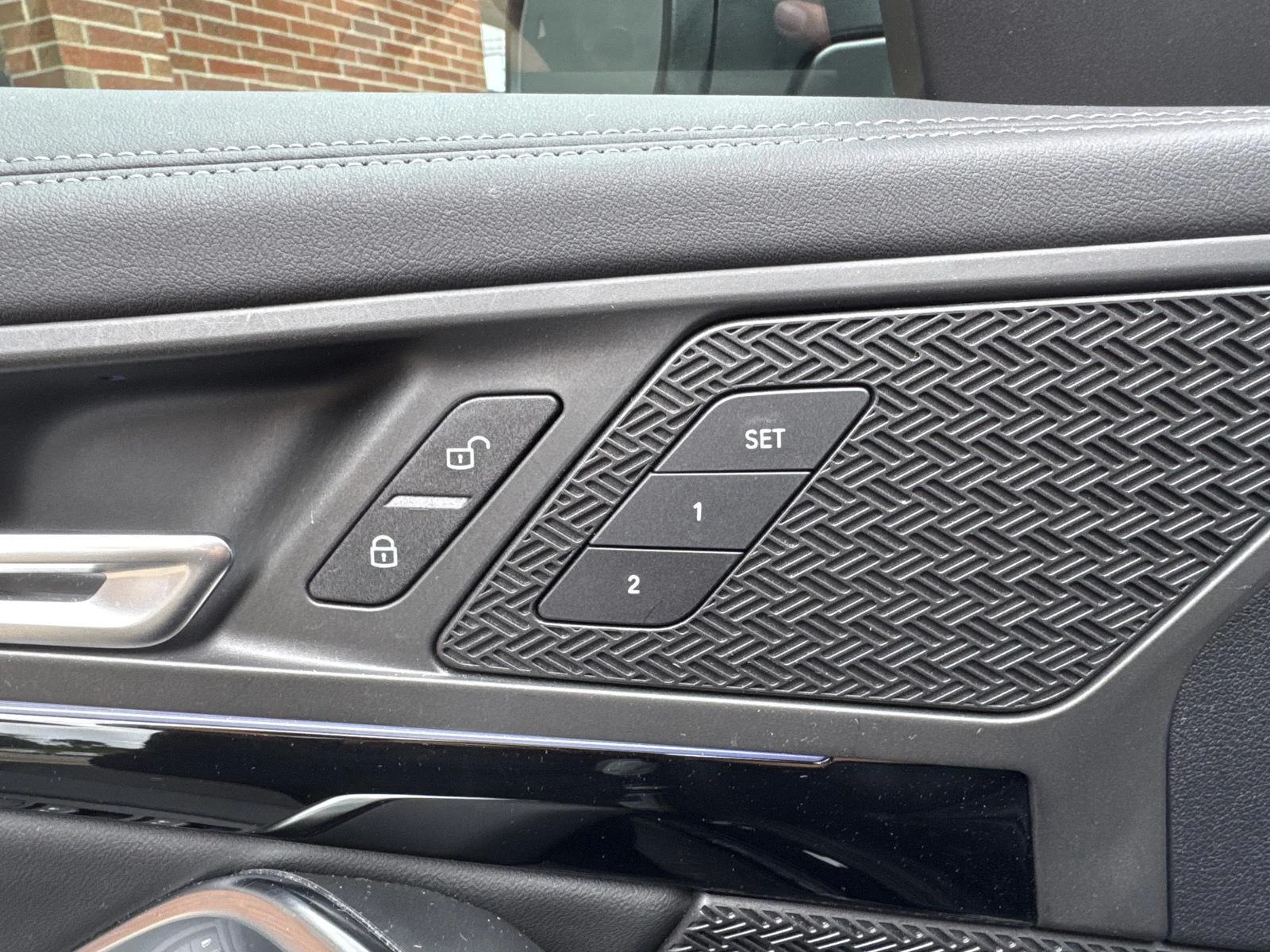 Used 2023 Jet Black BMW xDrive28i image 11