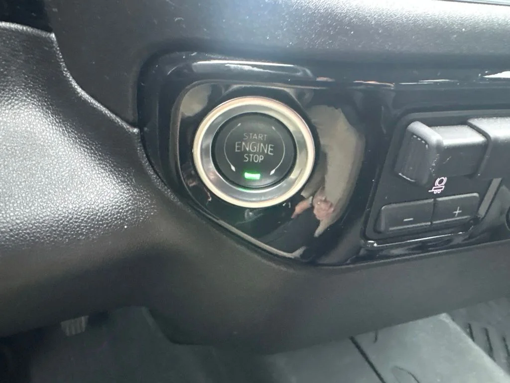 Used 2025 Black Chevrolet RST image 22