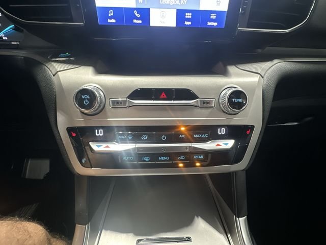 Used 2021 Blue Ford XLT image 21