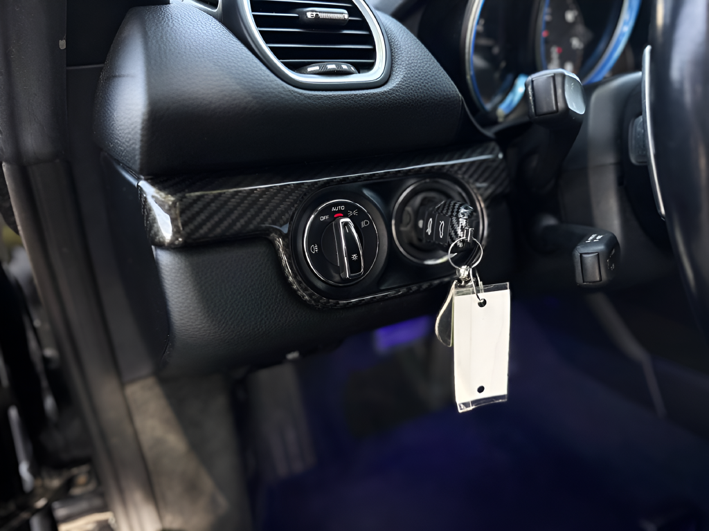 Used 2017  Porsche Base image 15