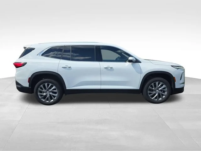 Used 2025 Summit White Buick Preferred image 6