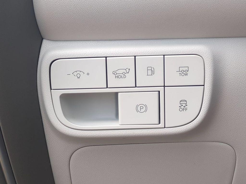 New 2027 Gray Hyundai Blue SEL 7P image 36