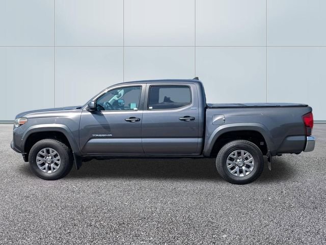 Used 2018 Magnetic Gray Metallic Toyota SR5 image 2
