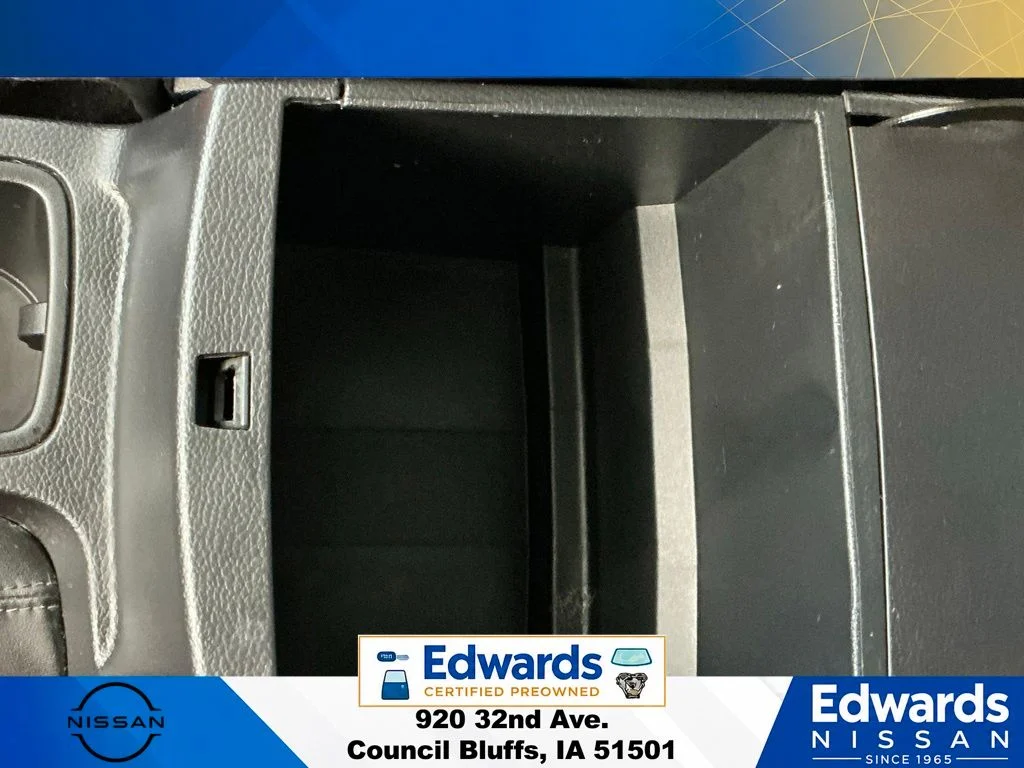 Used 2019 Black Ford XLT image 27
