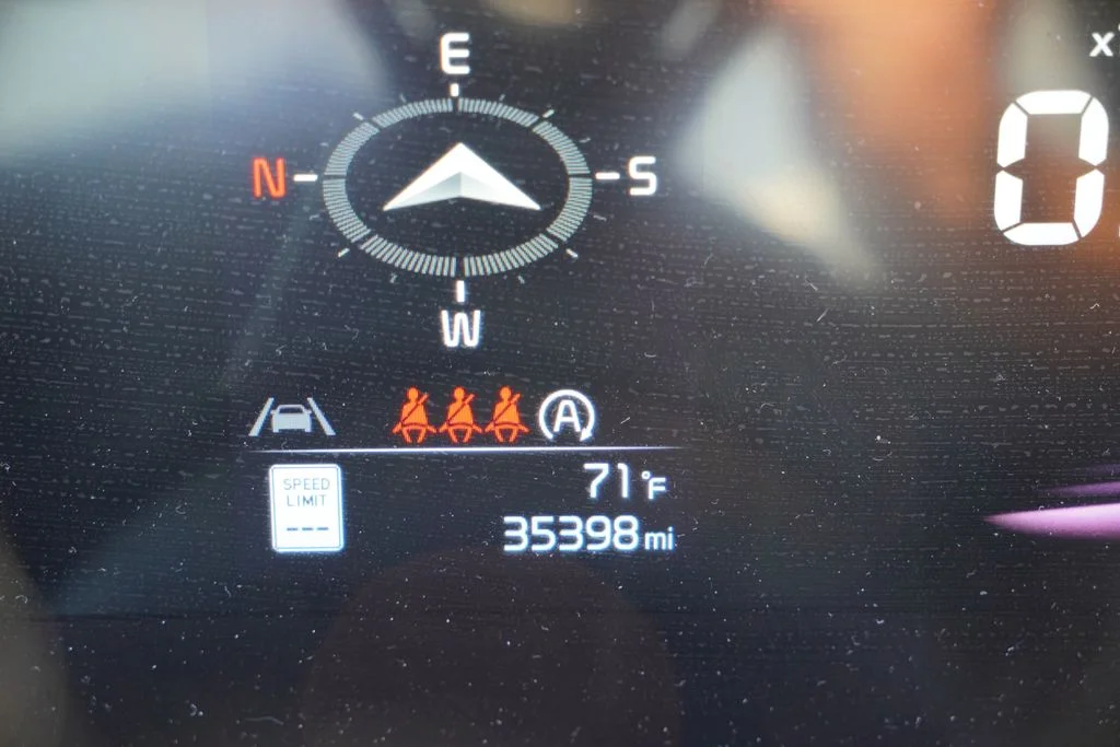 Certified Used 2024 Gravity Gray Kia X-Line image 7