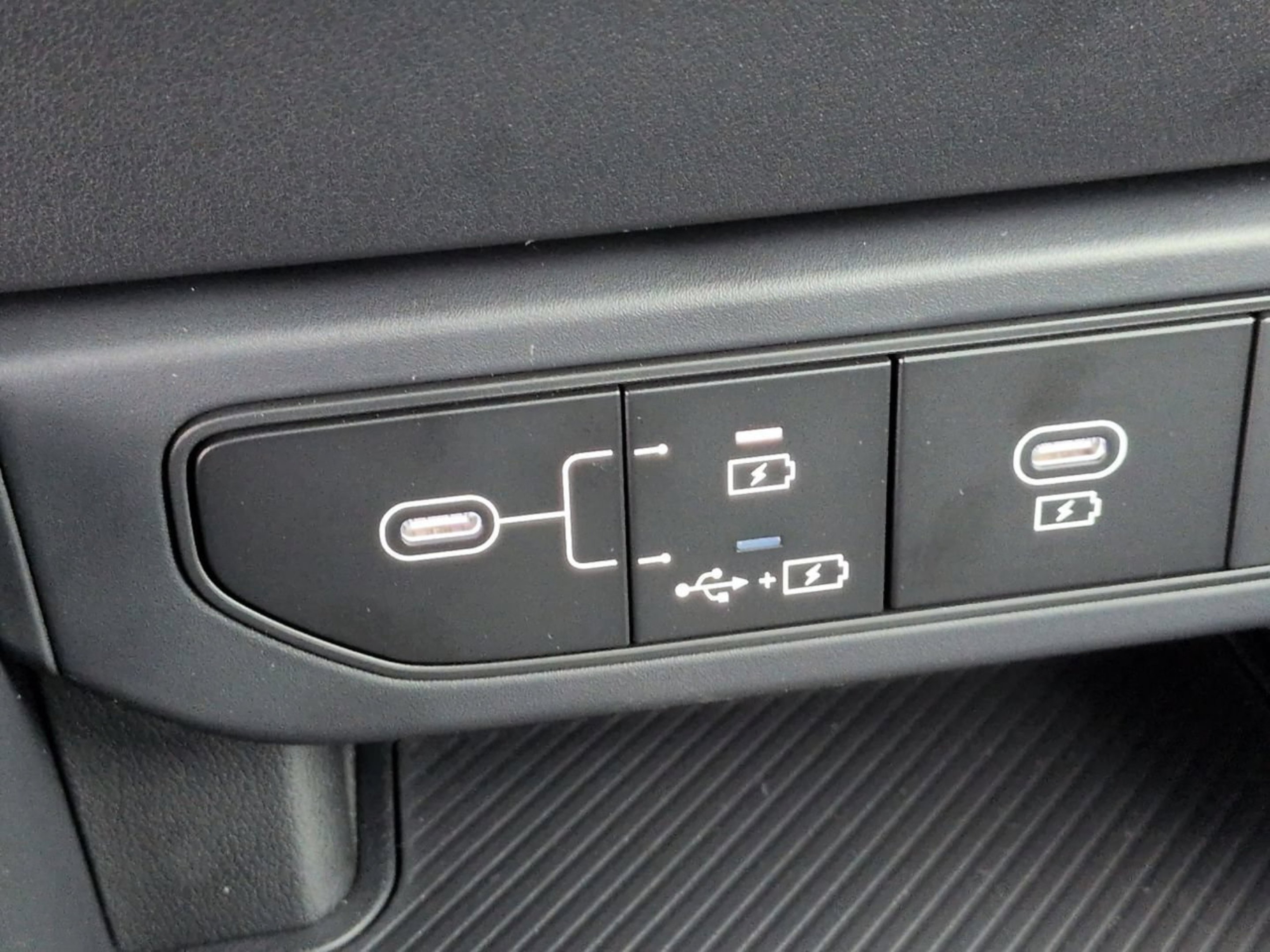 New 2026 Aurora Black Pearl Kia LXS image 32