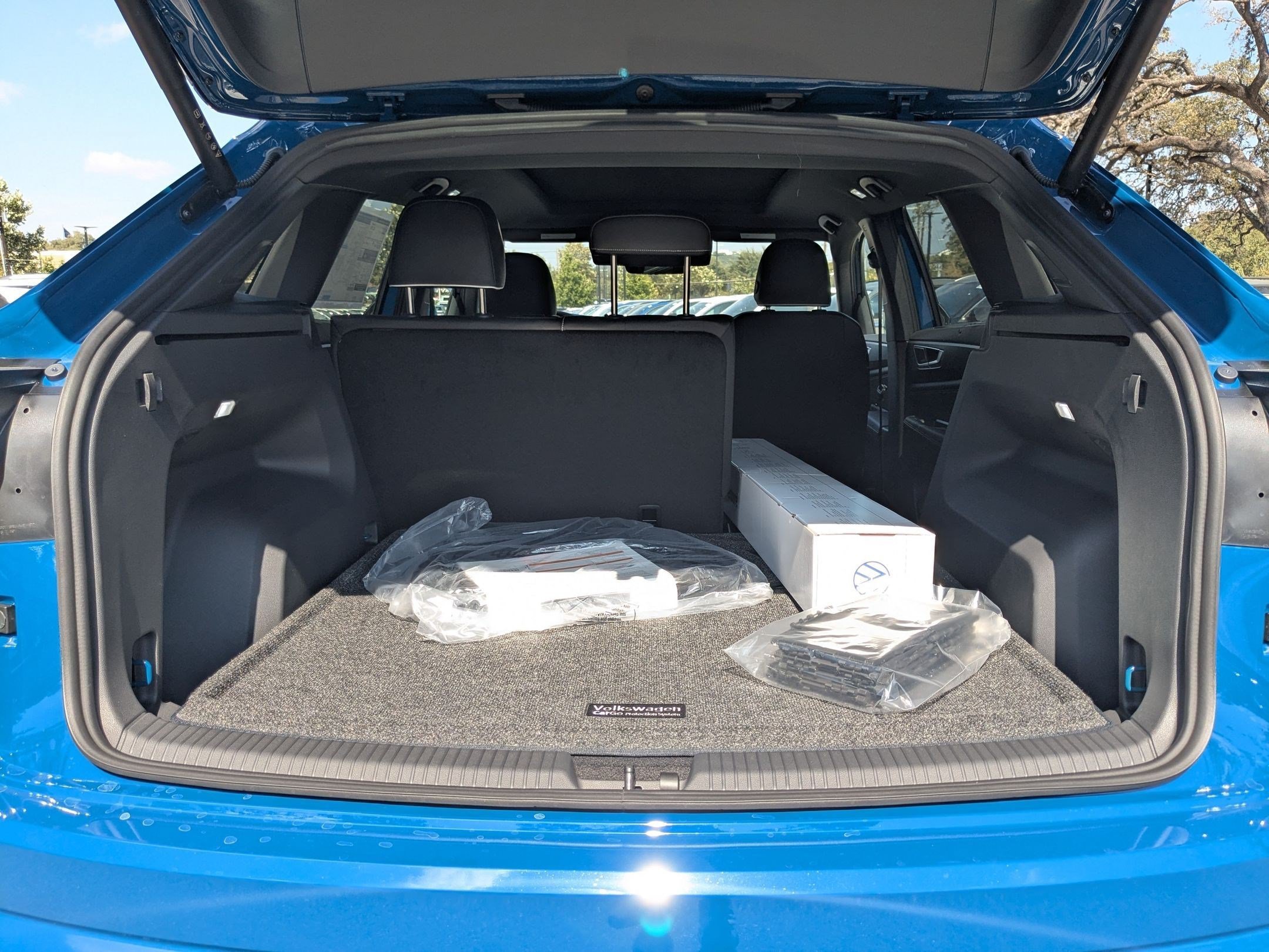 2026 Volkswagen Atlas Cross Sport SEL Premium R-LINE - Photo 18
