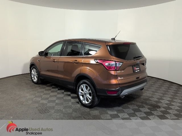Used 2017 Red Ford SE image 4