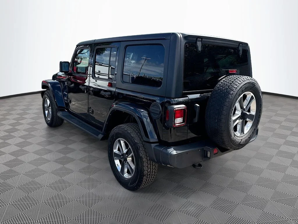 Used 2022 Black Jeep Unlimited Sahara image 8