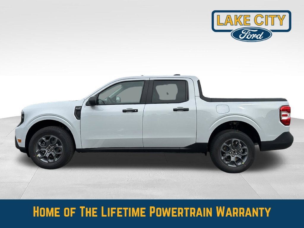 New 2026 Space White Metallic Ford XLT image 2