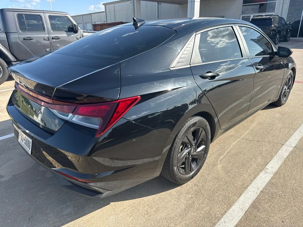 Used 2021 Hyundai Elantra SEL with VIN 5NPLM4AG6MH007581 for sale in Temple, TX