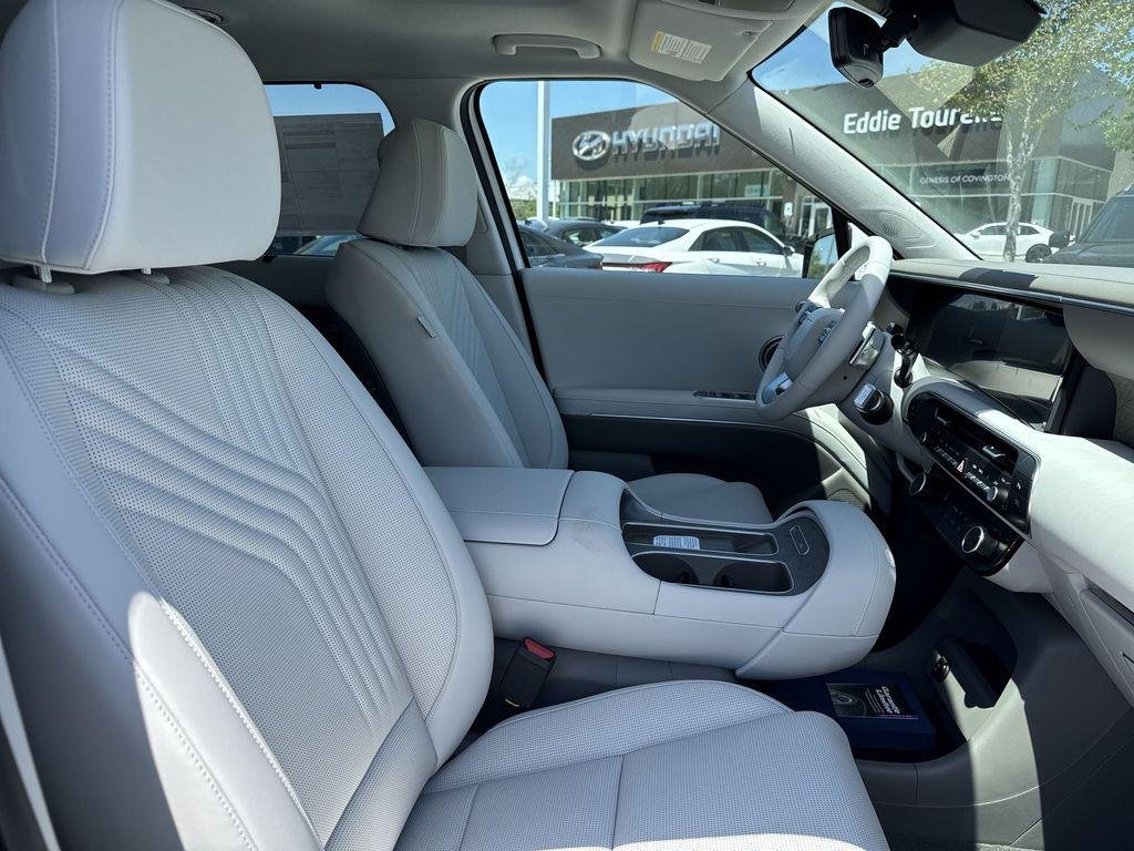 New 2026 Creamy White Pearl Hyundai Blue SEL Premium 7P image 28