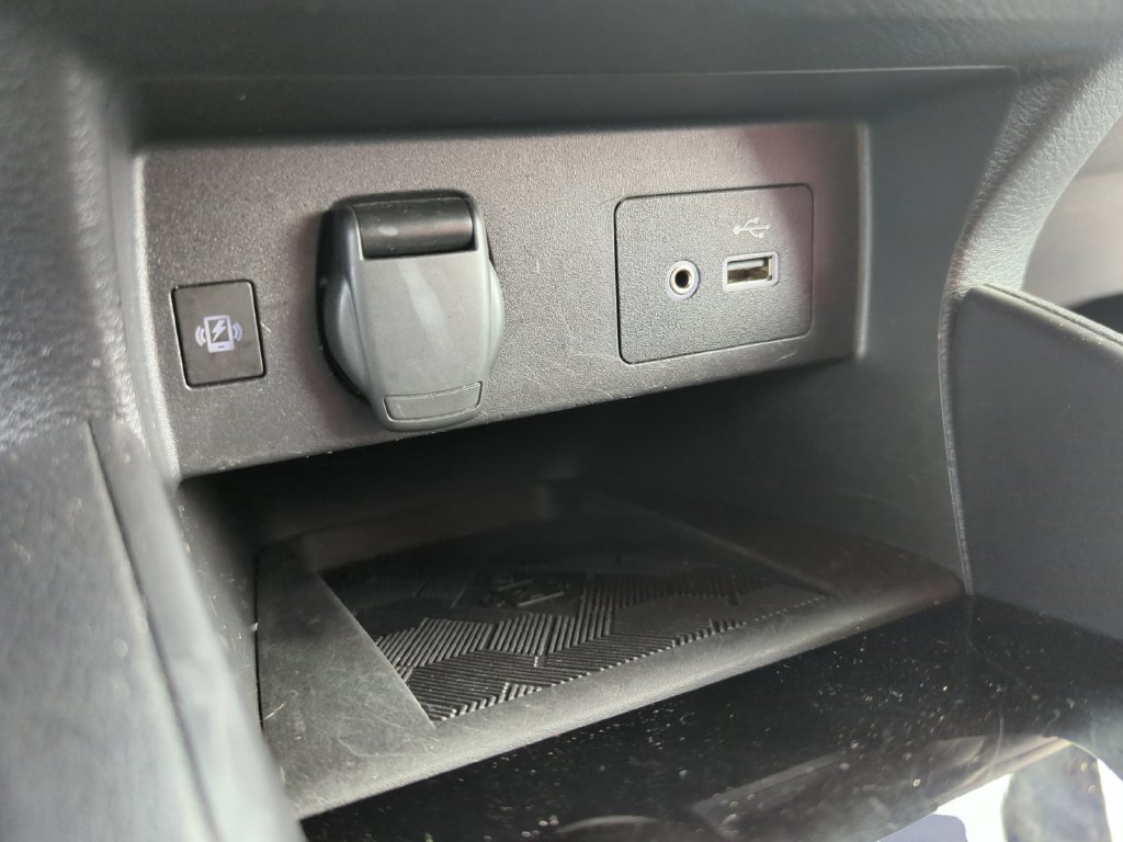 Used 2025 Gray Nissan 1.6 SV image 13