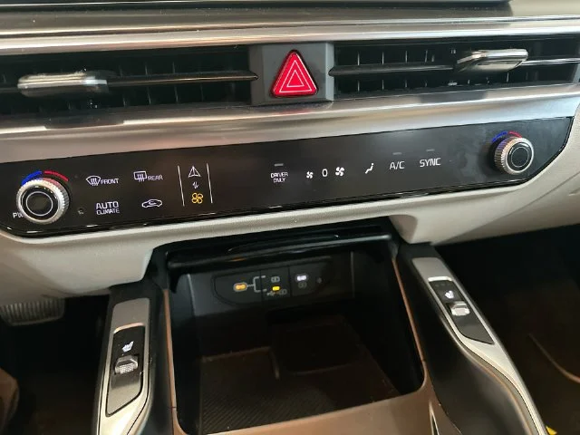 Used 2025 Gray Kia EX image 18