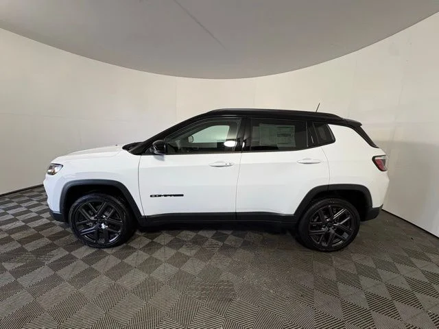 New 2026 White/off-white Jeep Limited image 4