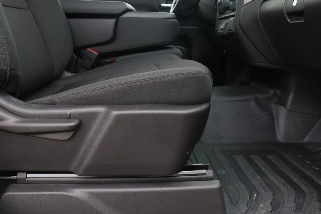 Used 2025 Summit White Chevrolet WT image 26