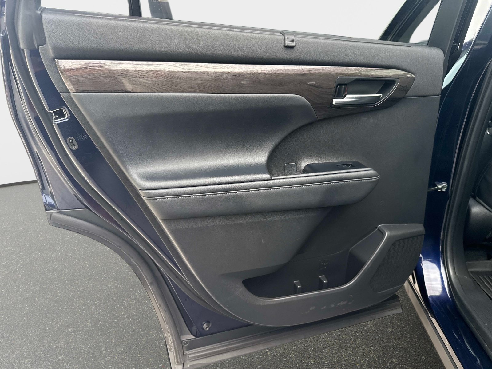 Used 2023 Blueprint Toyota Platinum image 11