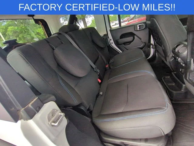 Used 2023 White Jeep Rubicon 4xe image 32