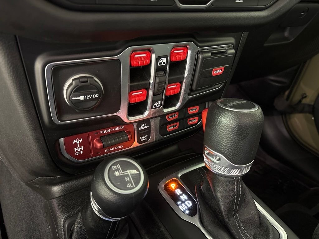 Used 2025 Green Jeep Rubicon image 49