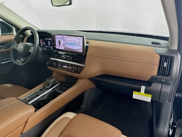 New 2026 Super Black Nissan Platinum image 29