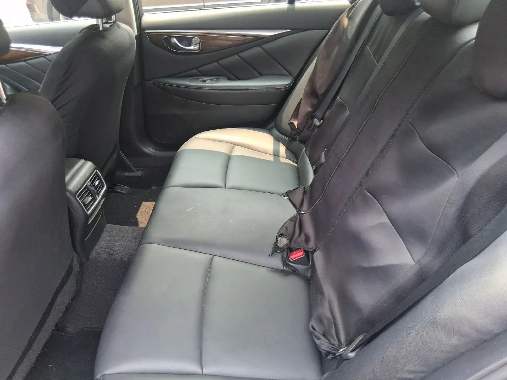 Used 2018 Gray INFINITI 3.0t LUXE image 12