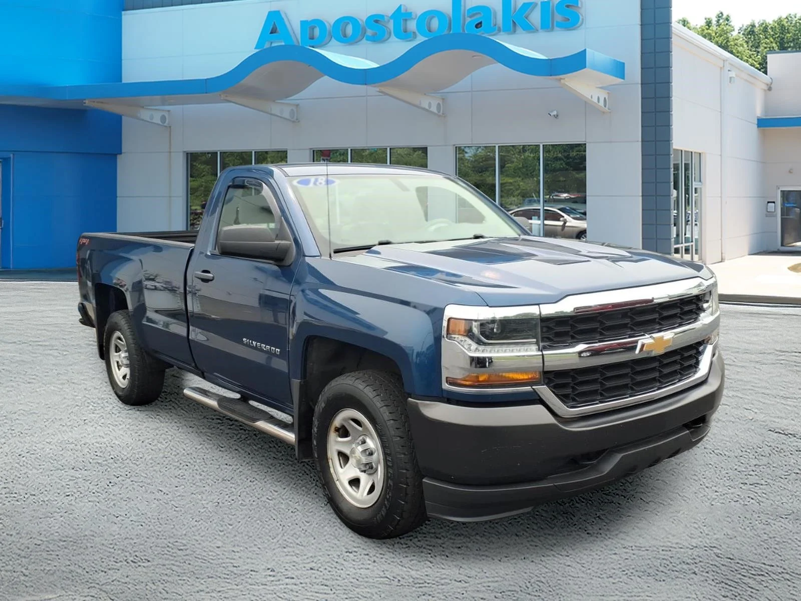 Used 2018 Blue Chevrolet  image 1