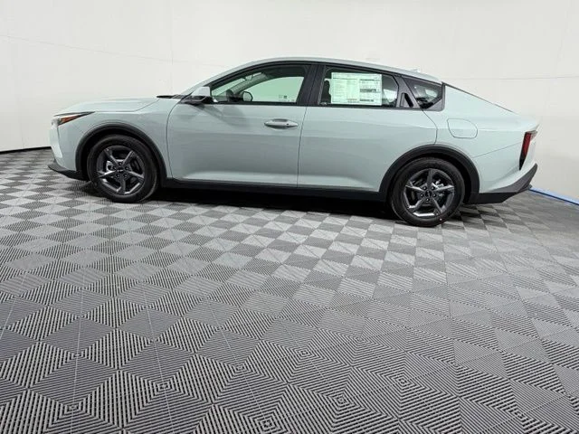 New 2026  Kia LXS image 4