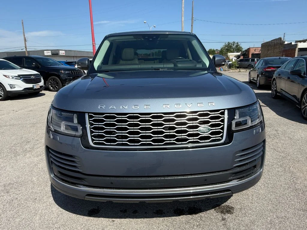 Used 2019 Blue Land Rover 3.0L V6 Supercharged HSE image 4