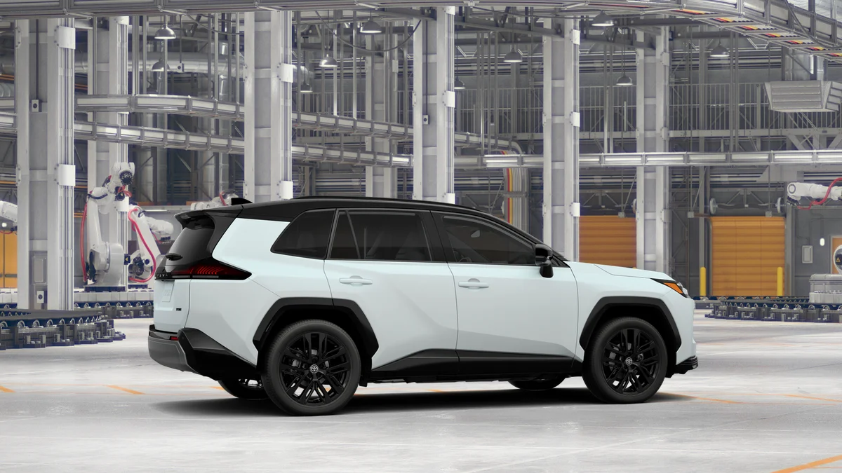 New 2026 Wind Chill Pearl with Midnight Black Metallic roof Toyota XSE image 11